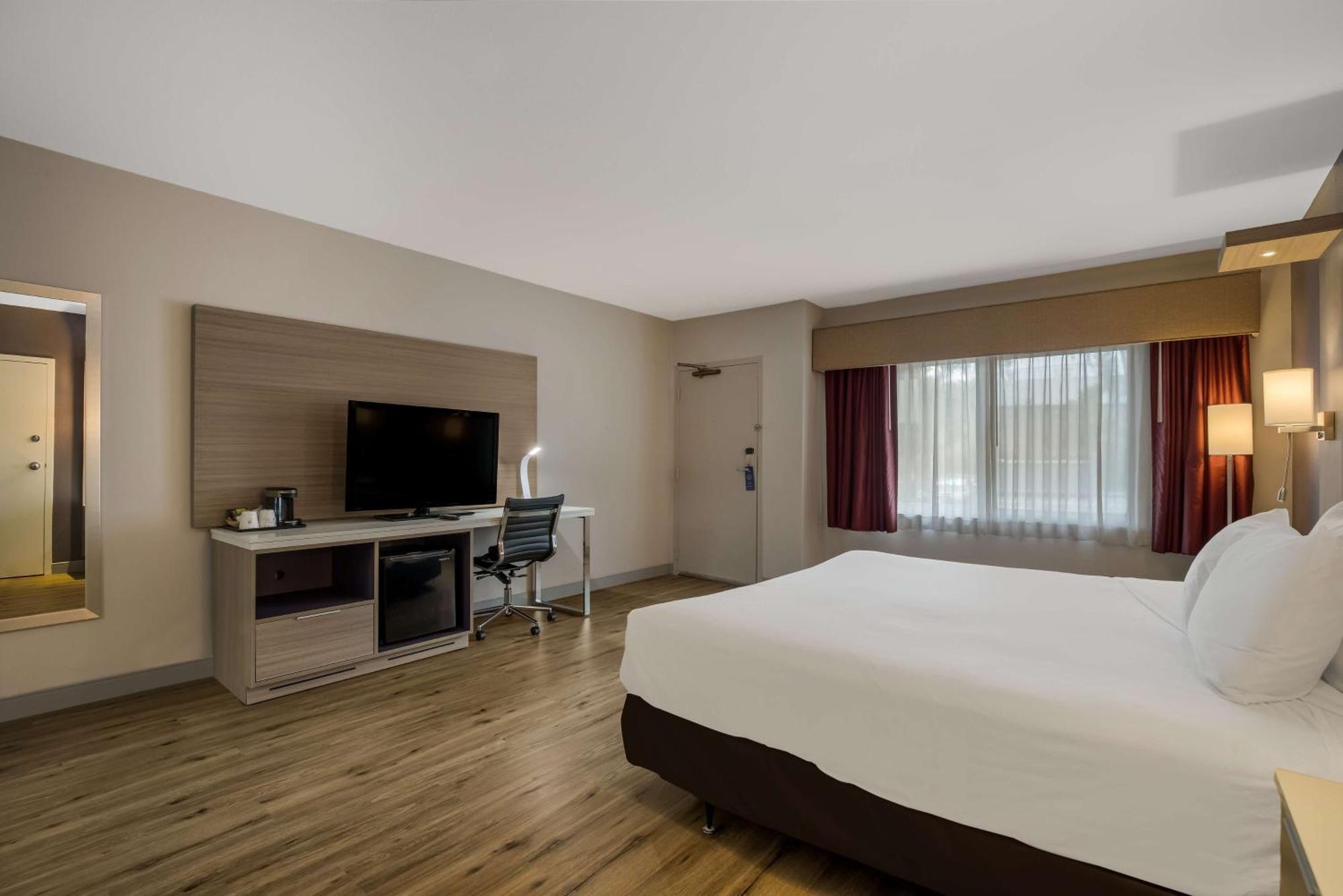 Best Western Diamond Bar Hotel & Suites מראה חיצוני תמונה