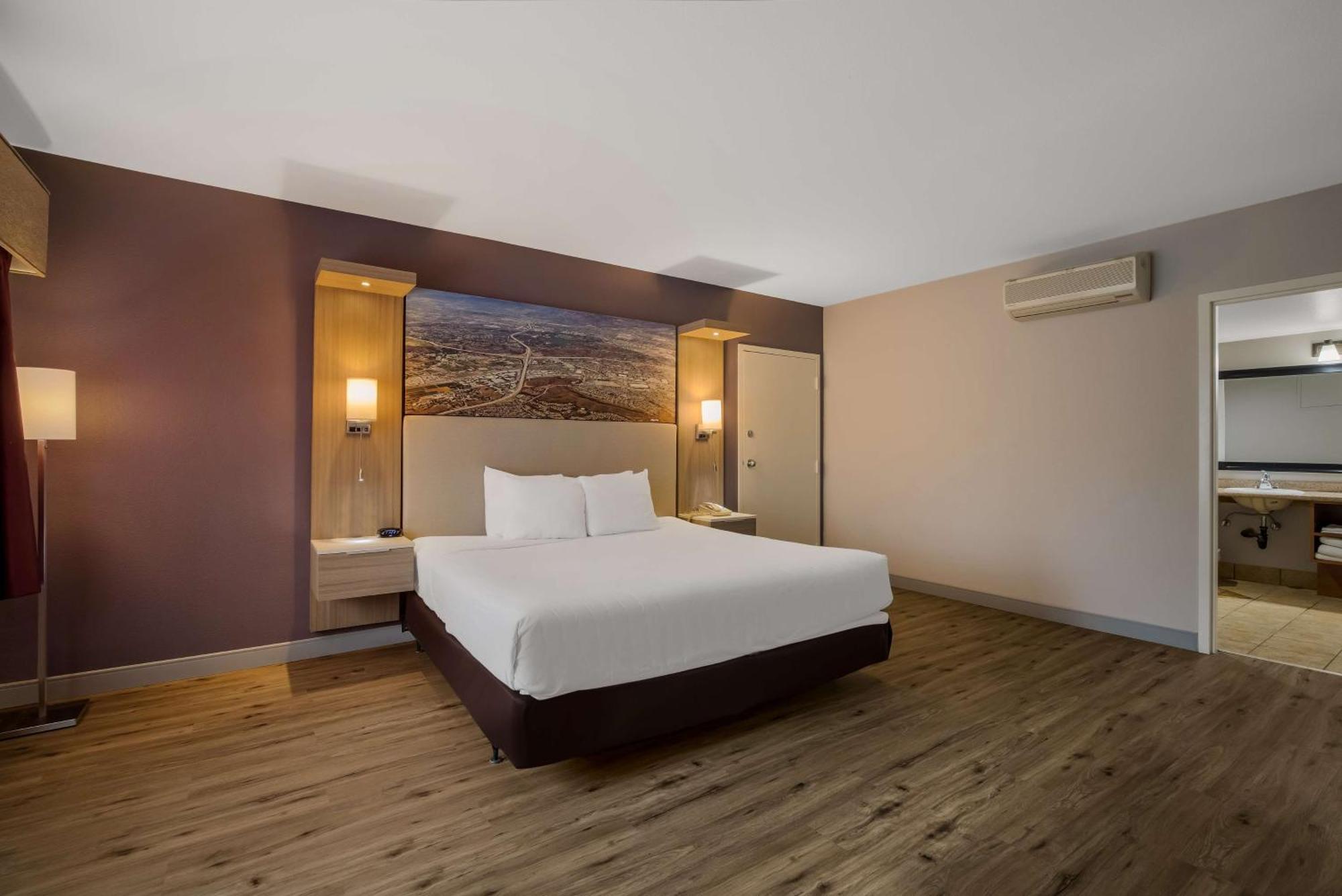 Best Western Diamond Bar Hotel & Suites מראה חיצוני תמונה